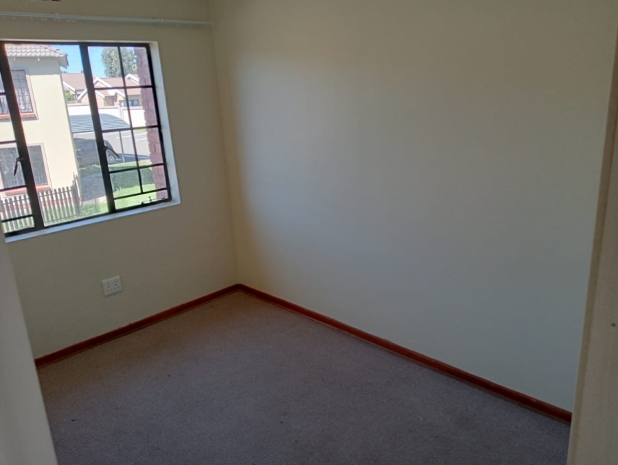 To Let 2 Bedroom Property for Rent in Hillside Free State